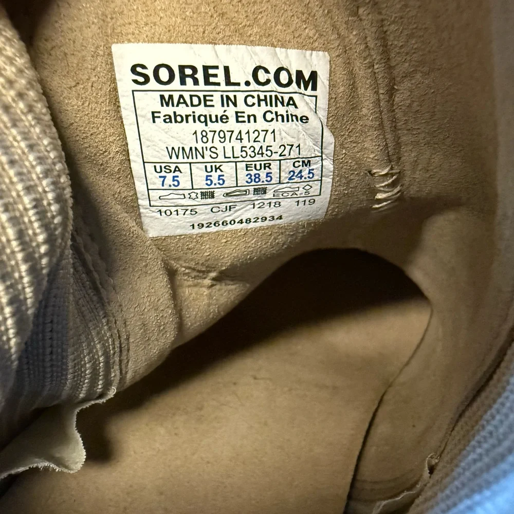 “SOREL” Joan of Arctic Wedge II Chelsea Boots